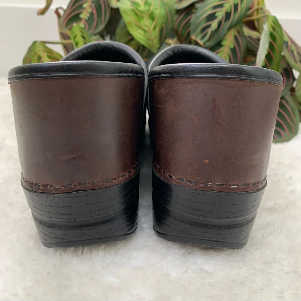 Dansko Professional Antique Brown Oiled Leather Clogs - Picture 7 of 11